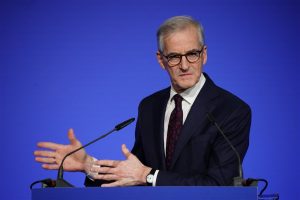 El gobierno noruego quiere establecer un límite de edad de 15 años para utilizar las redes sociales