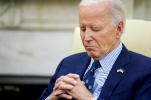 Aplazada la reunión del grupo de apoyo a Ucrania tras la cancelación de Biden