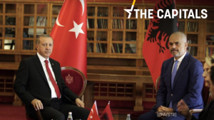Albania apoya a Erdogan en vísperas de unas cruciales elecciones turcas