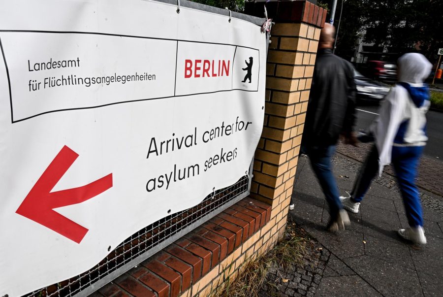 Alemania-pide-a-los-refugiados-ucranianos-que-busquen-trabajo-para-reforzar-su-estatus-legal-e1718735383902