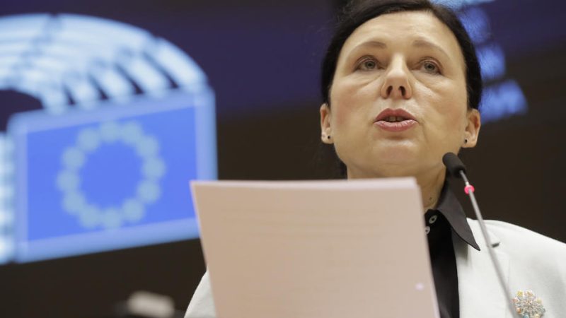 Bruselas-en-un-cuello-de-botella-por-la-carga-de-trabajo-advierte-Comisaria