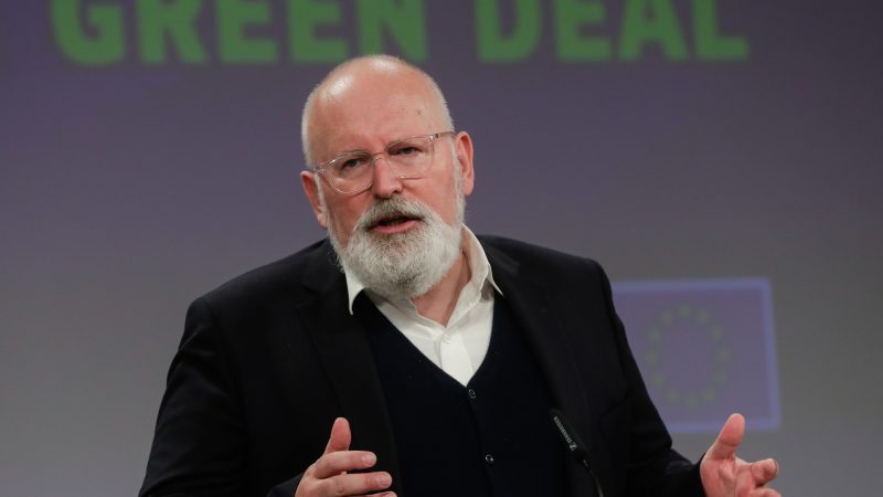 Chispas-en-la-derecha-europea-por-la-candidatura-de-Timmermans-a-primer-ministro