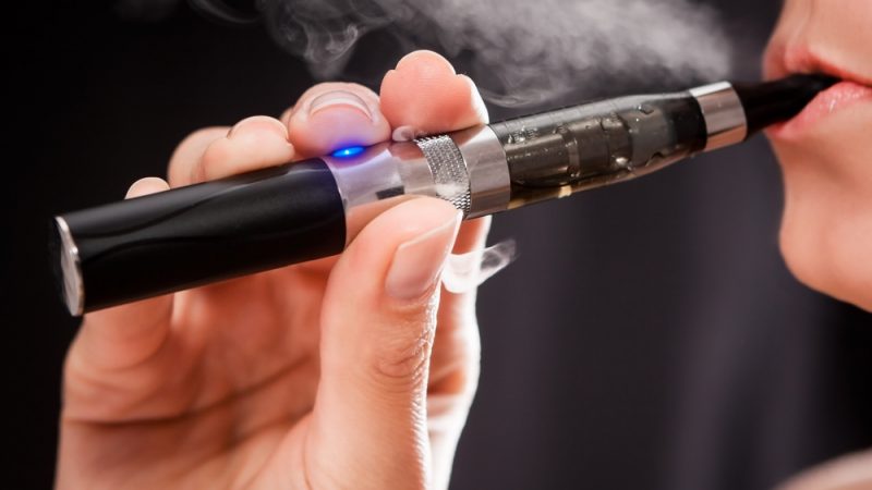 Final-muy-cercano-para-los-cigarrillos-electronicos-de-un-solo-uso-en-Francia