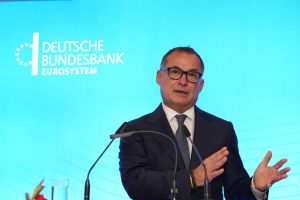 Los "halcones" del Bundesbank se abren a suavizar el "freno de la deuda"