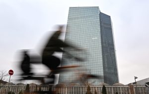 Un documento del BCE pone de relieve las deficiencias de las normas de financiación verde de la UE