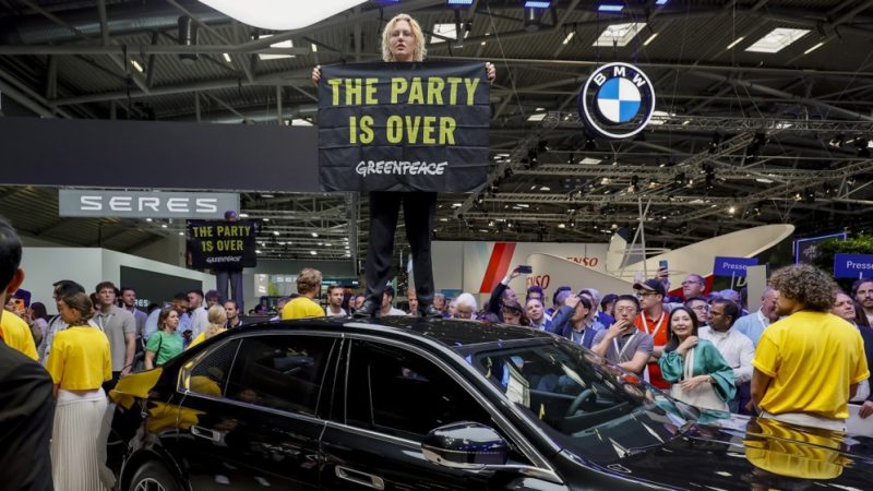 Italia-da-la-batalla-en-Bruselas-en-defensa-del-motor-de-combustion