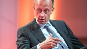 La CDU carga contra la exclusión de Polonia en la cumbre de Berlín