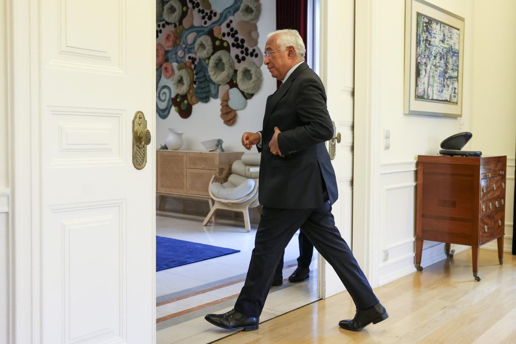 Dimite el primer ministro portugués Antonio Costa