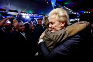La ultraderecha europea se rinde ante Wilders, pero el gobierno sigue entre paréntesis