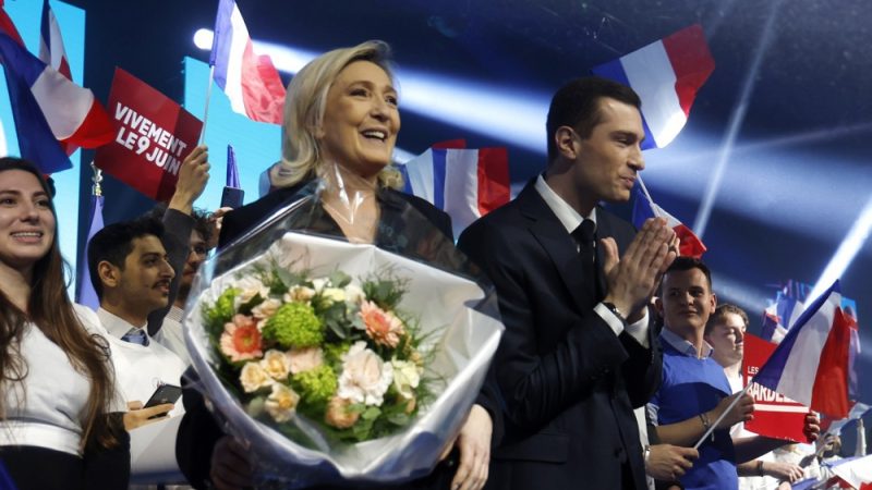 Paris-acusa-a-la-ultraderecha-de-Le-Pen-de-estar-hipotecada-con-Rusia