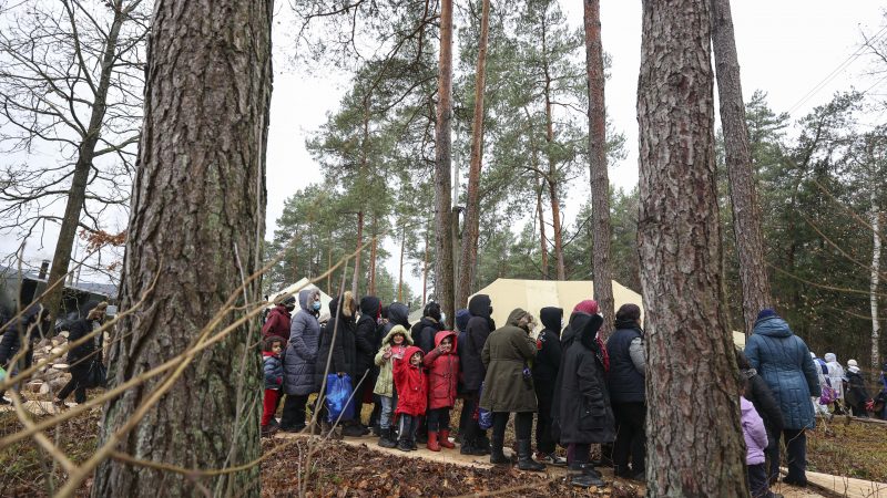 Polonia-reta-a-la-UE-con-un-referendum-sobre-el-pacto-migratorio