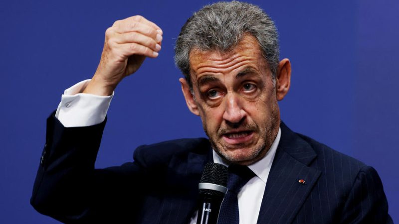 Sarkozy-carga-contra-Macron-por-adelantar-los-comicios