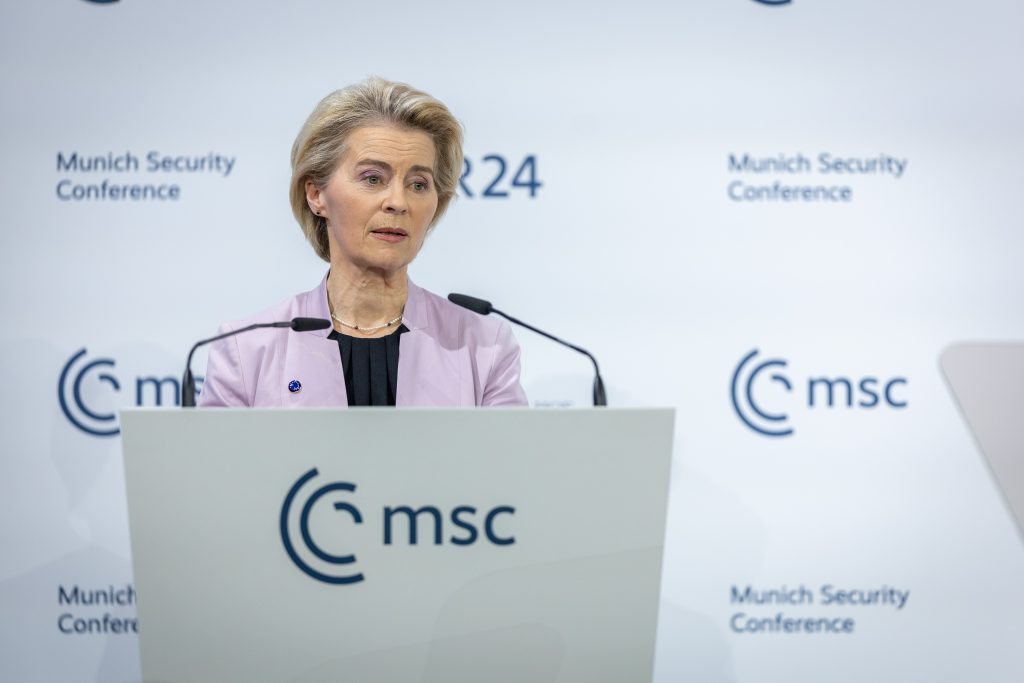 Von der Leyen alerta del riesgo de una Ucrania fallida