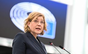 Confusión en Bruselas sobre cómo poner coto legal a los programas espía en la UE