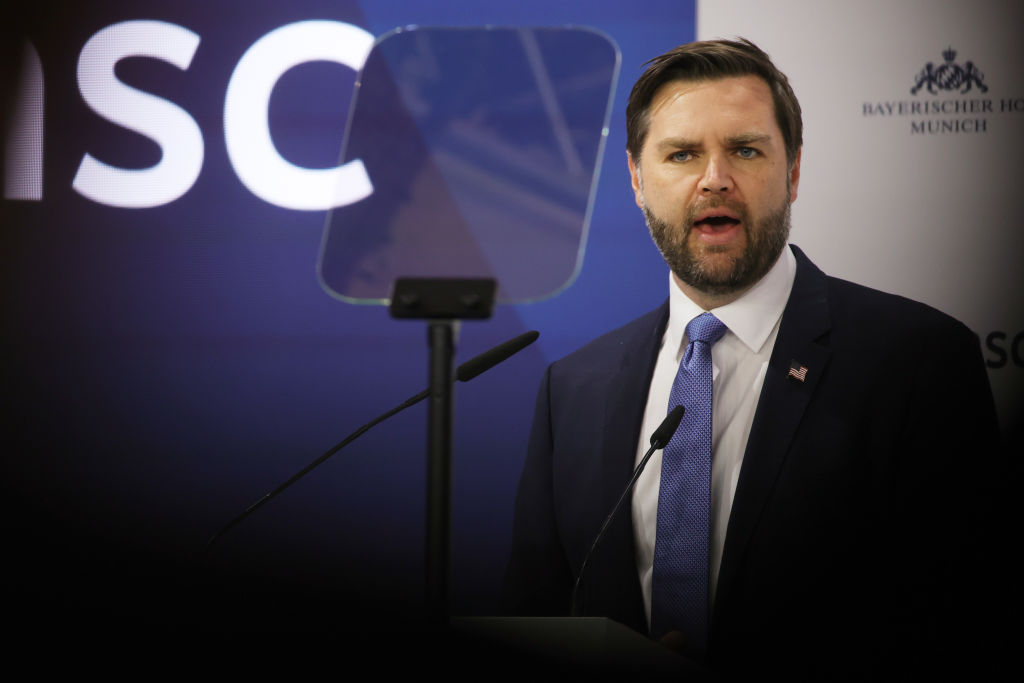 Duro ataque de Vance contra la UE