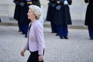 Von der Leyen siembra confusión y dudas con su plan de financiación de la defensa