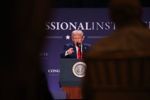 Por qué la UE no logrará amortiguar el golpe de Trump a la ayuda al desarrollo