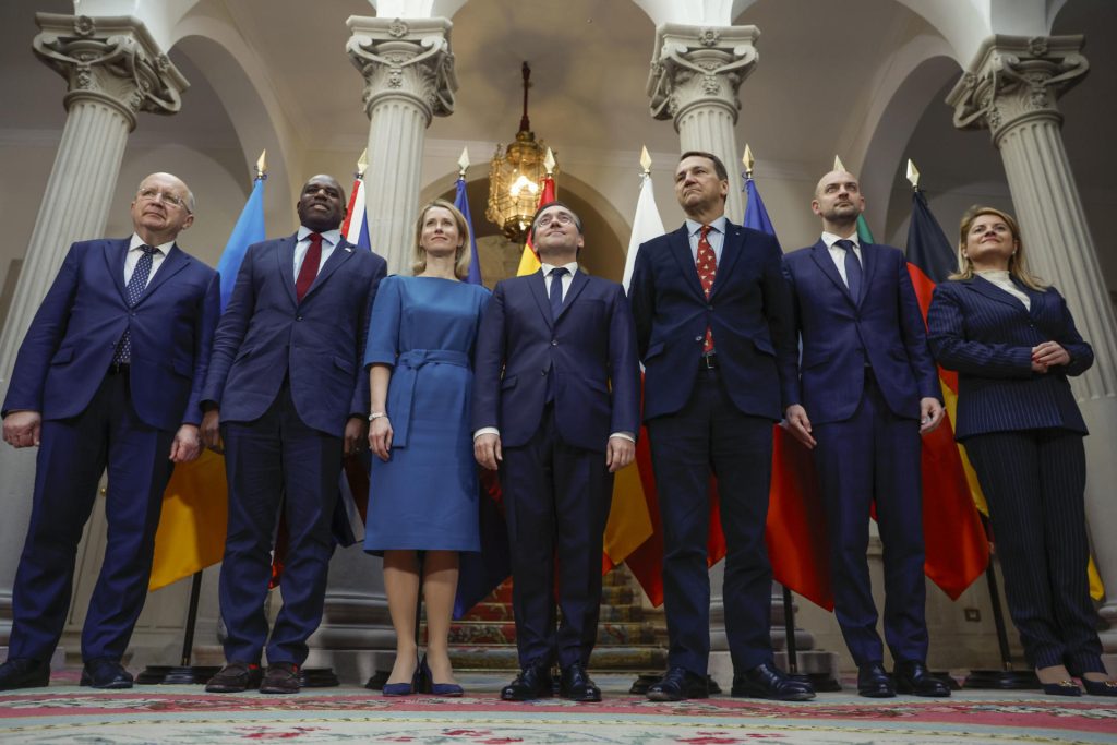 Foto de familia de la reunión de ministros del G5+ en Madrid, el 31 de marzo de 2025.