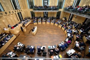 El megaprograma de inversiones de Merz supera su último obstáculo parlamentario
