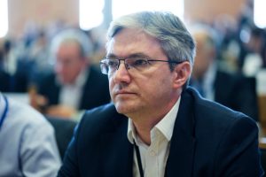 "Batalla" parlamentaria en Bruselas para "repartirse" la polémica Ley de Medicamentos Esenciales