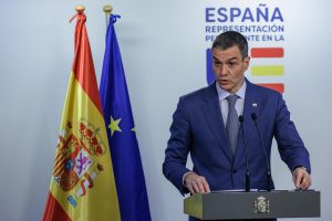 La UE, sin Orbán, cierra filas con Ucrania e intenta cuadrar las facturas del "rearme"