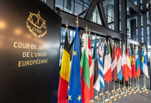 Los países miembro tiene que poder razonar su definición de "país seguro" en la gestión migratoria