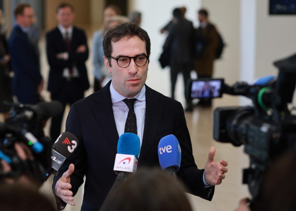 El Gobierno informa a Bruselas de que espera un gasto computable del 4,2% en 2026 y cumplirá las reglas fiscales