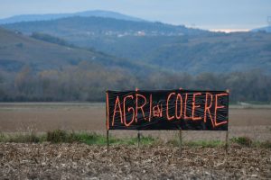 Francia flexibilizará las sanciones por infringir las normas medioambientales en agricultura