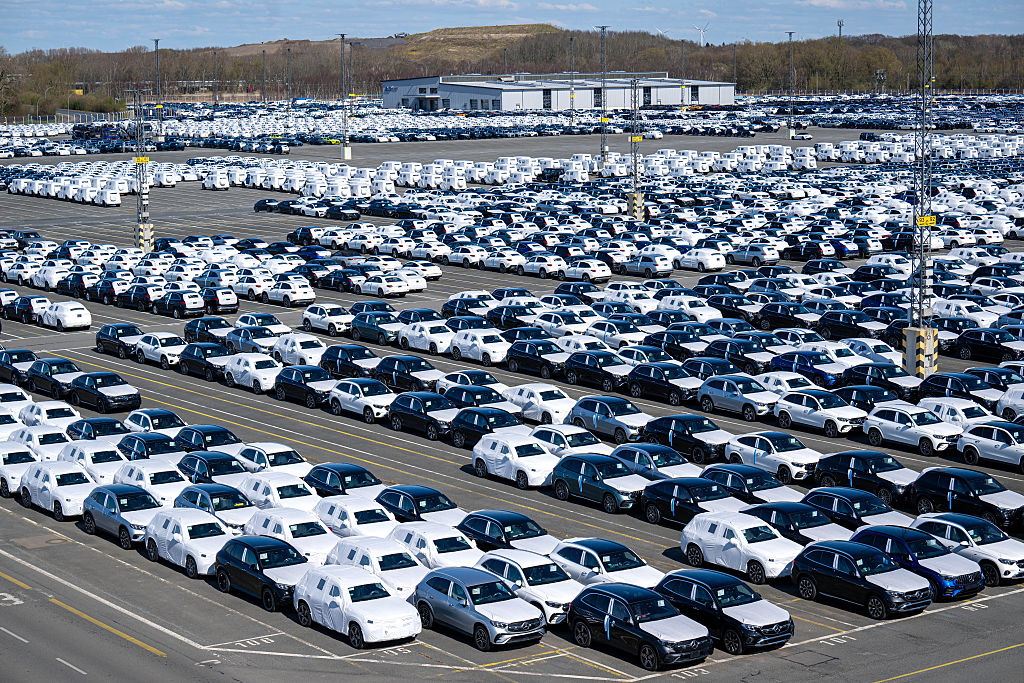 Coches aparcados en las instalaciones de BLG Autoterminal Bremerhaven (Puerto de Bremen), el 1 de abril de 2025.