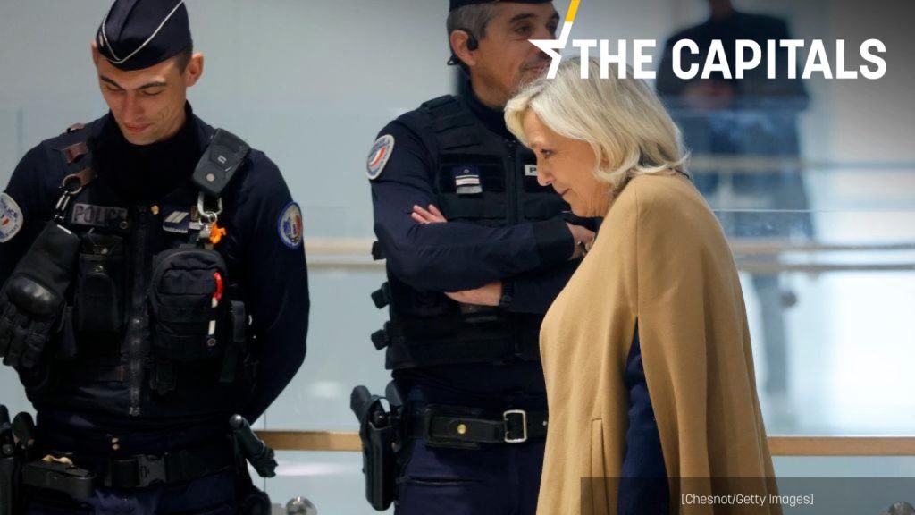 Le Pen llega al tribunal de París donde se dictó sentencia en su contra, el 31 de marzo de 2025.