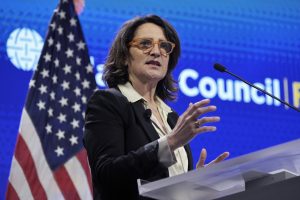 Bruselas castiga a Apple y Meta con 700 millones de euros