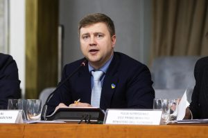 Ucrania advierte de las "pérdidas morales" de volver a aplicar aranceles a sus productos agrícolas