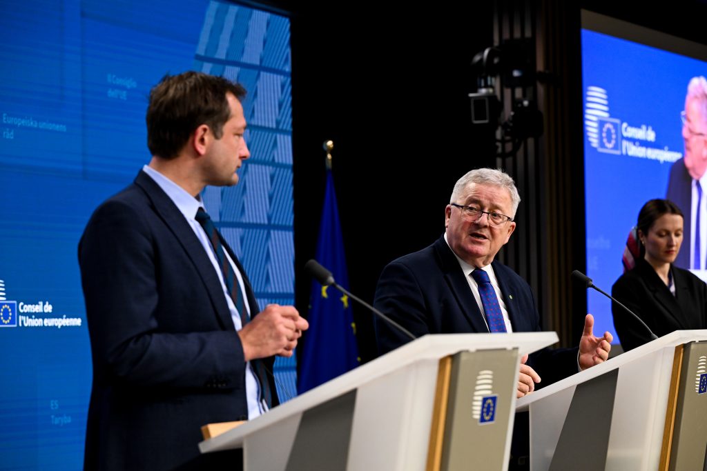 La Comisión de Agricultura (AGRI) del Parlamento Europeo, encargada del expediente, no lo votará hasta el 1 de septiembre.