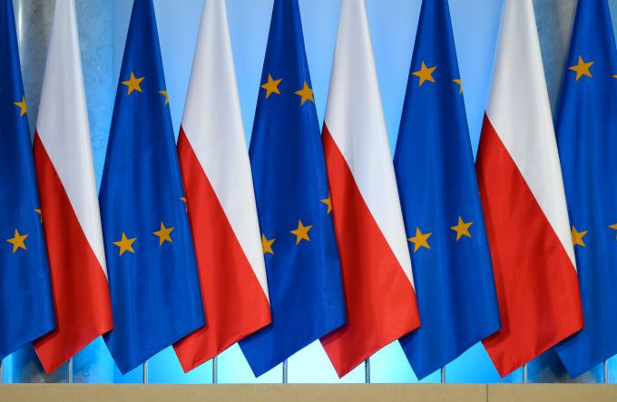 Banderas de Polonia y la UE, en una imagen de archivo
