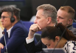 El Parlamento Europeo retira la inmunidad a Petr Bystron, eurodiputado ultra alemán