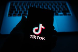 Bruselas acusa a TikTok de infringir la Ley de Servicios Digitales de la UE