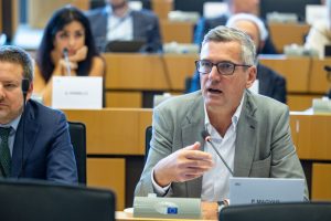 El responsable de Agricultura del PPE propone a Bruselas una PAC "adaptada al cambio climático"