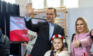 Nawrocki busca el apoyo del ultraderechista Mentzen para la segunda vuelta de las presidenciales polacas