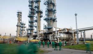 Bruselas impone normas sobre CO2 a los grandes productores europeos de petróleo y gas