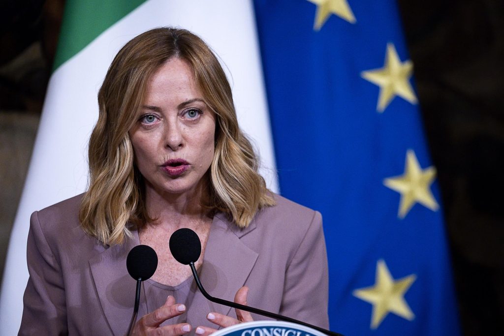 La primera ministra italiana, Giorgia Meloni, en una rueda de prensa en Roma, el 17 de mayo de 2025.