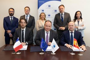 El BEI aprueba una multimillonaria inversión para potenciar la interconexión eléctrica entre España y Francia