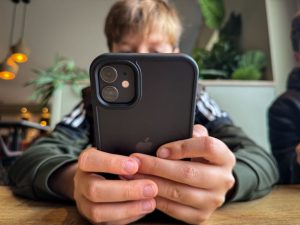El plan de la UE contra el ciberacoso apuesta por una app de denuncia dirigida a los niños