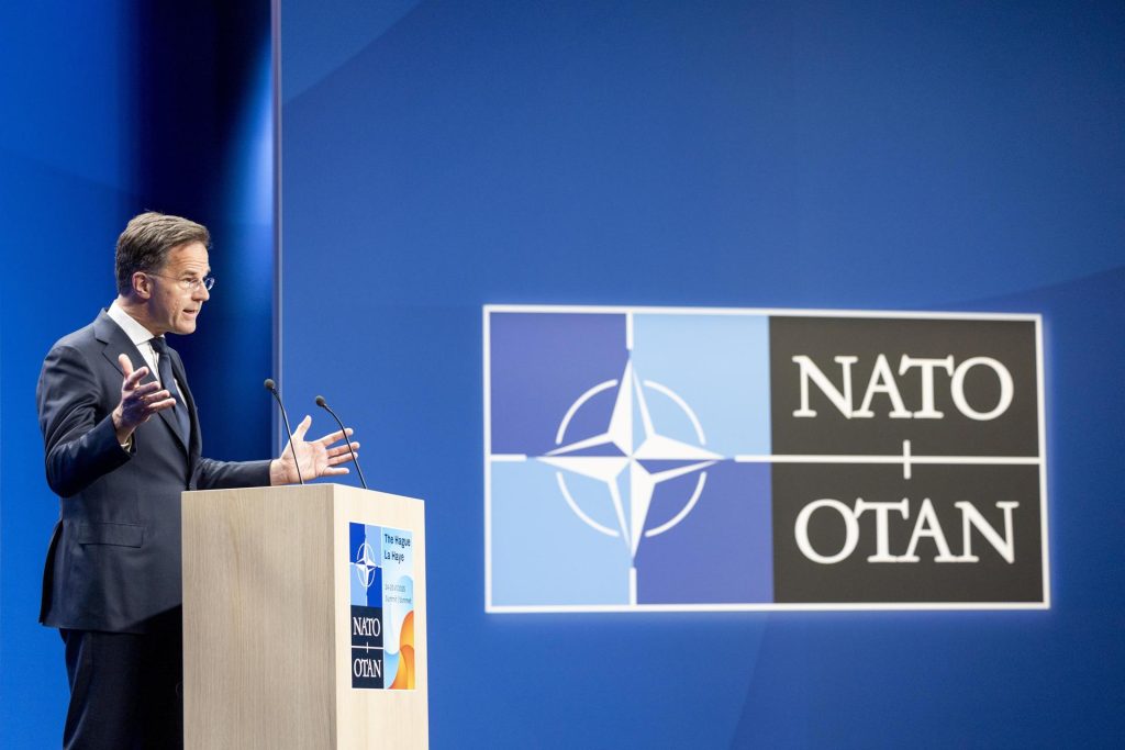 Mark Rutte en rueda de prensa en La Haya, el 23 de junio de 2025.