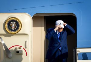Trump acaricia su objetivo: que casi todos los aliados de la OTAN gasten más, a pesar del "problema de España"