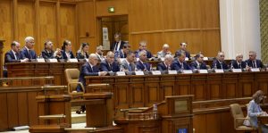 El Gobierno rumano supera una moción de censura ante el temor al colapso de la coalición