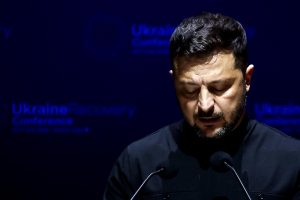 Zelenski niega contactos con Von der Leyen en torno a un polémico proyecto de ley sobre agencias anticorrupción