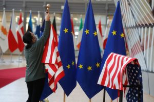 Estados Unidos quiere que la UE sea "muy dura" con China, según fuentes de Bruselas