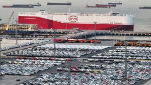 EXCLUSIVA: La UE estudia imponer aranceles a los coches híbridos chinos