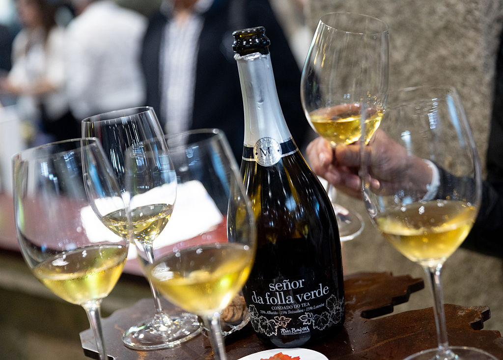 Botellas de vino en el acto de inauguración del 38 Salón Gourmets, en Ifema Madrid, el 7 de abril de 2025.