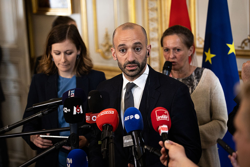 Benjamin Haddad, ministro francés para Europa, habla ante la prensa en París, el 19 de mayo de 2025